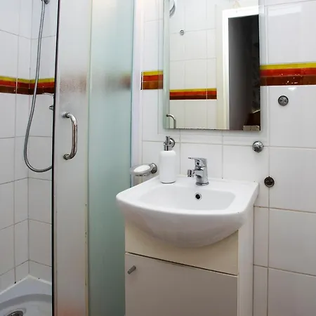 Guest house Cozy With Own Bathroom In The Old Town *