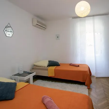 Cozy With Own Bathroom In The Old Town Split