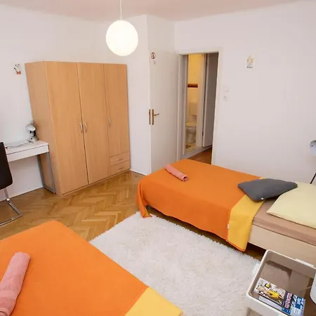 Cozy With Own Bathroom In The Old Town Affittacamere